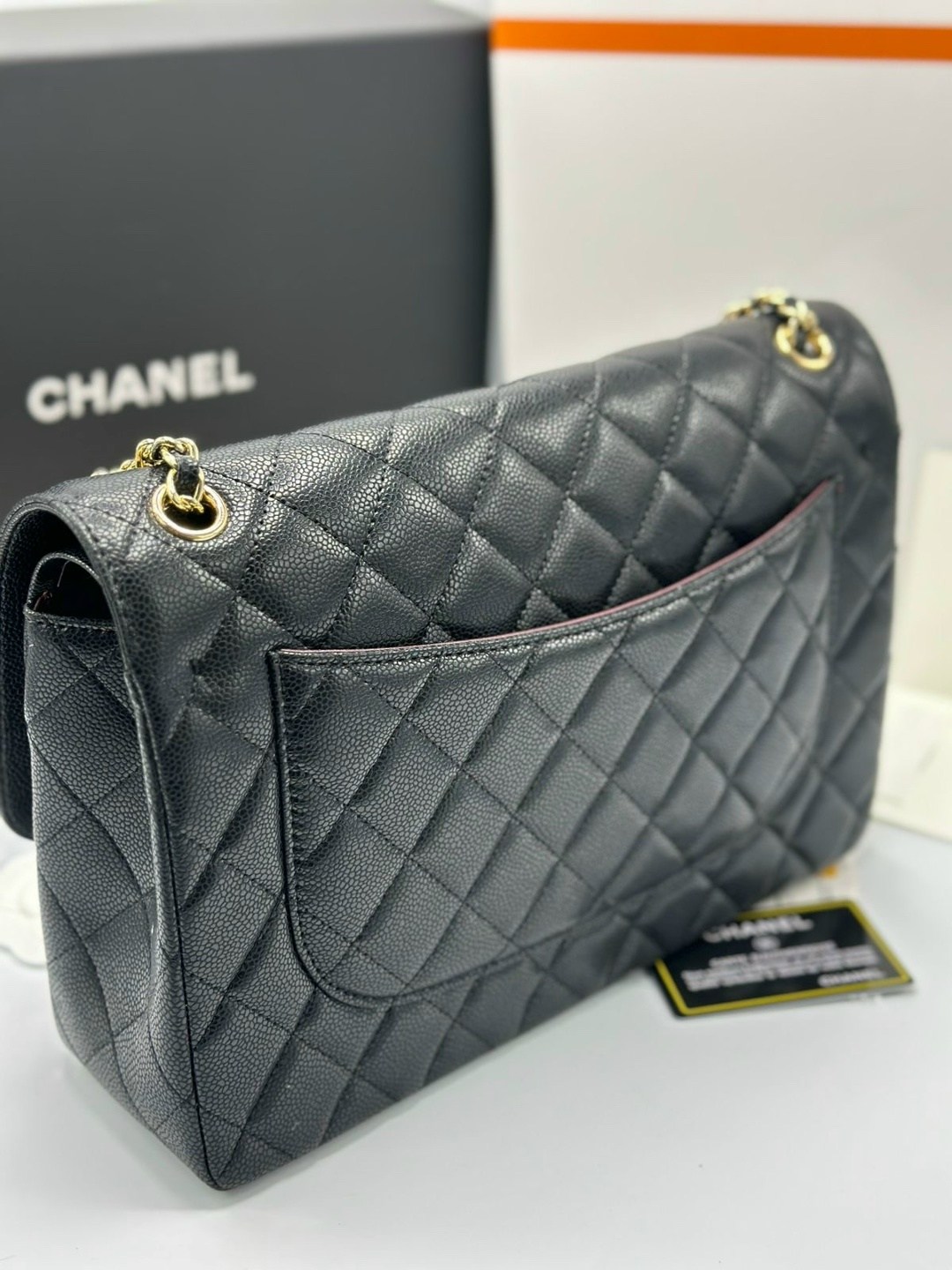сумка шанель,chanel сумка,сумка chanel женская,сумка шанель chanel 2.55 flap бежевая с фурнитурой серебро,сумка шанель бежевая