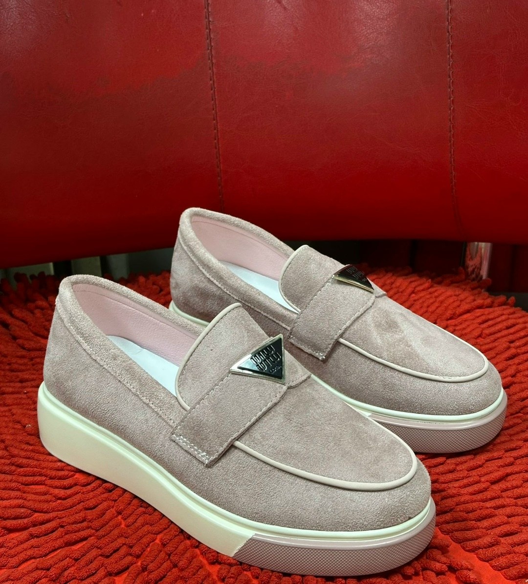 ,лоферы стильные,лоферы женские натуральная замша,лоферы женские,лоферы loro piana