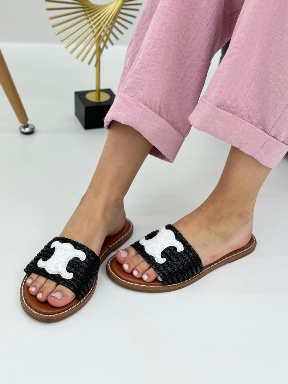 шлепанцы celine,шлепанцы женские,женские шлепки,,сандалии стильные