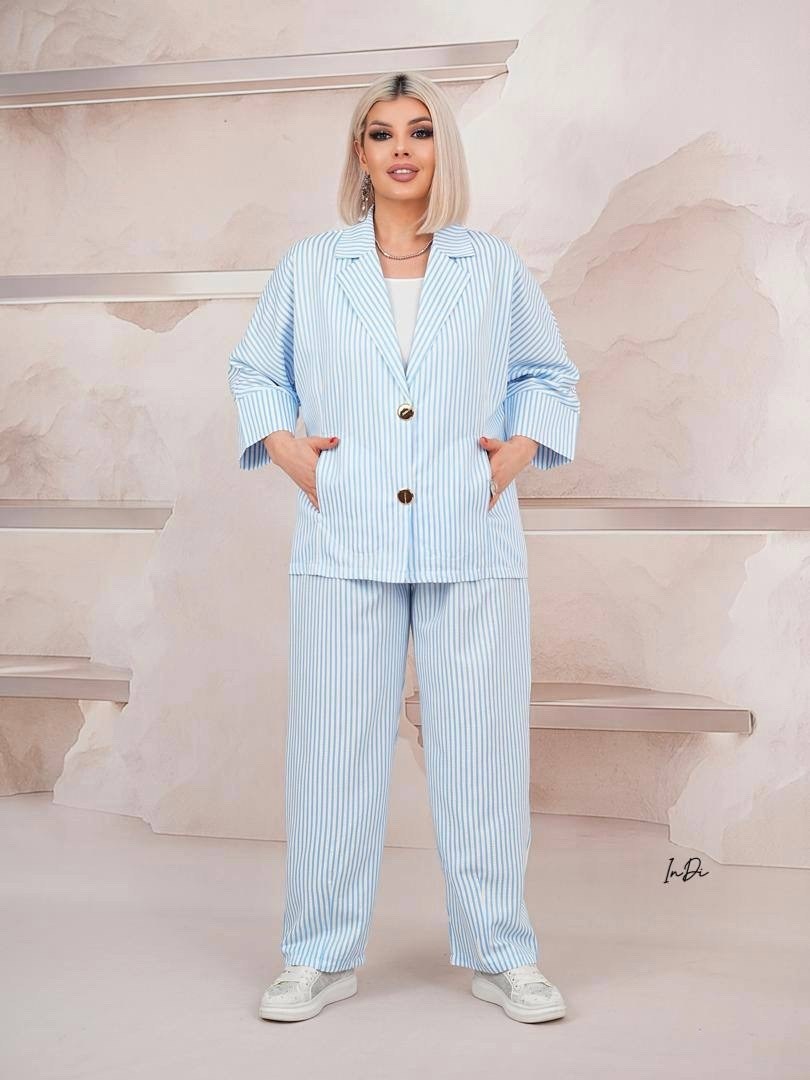 брючный костюм,костюм женский брючный,костюм брючный женский стильный,костюм брючный 720 светло-голубой vilena,брючный костюм в полоску