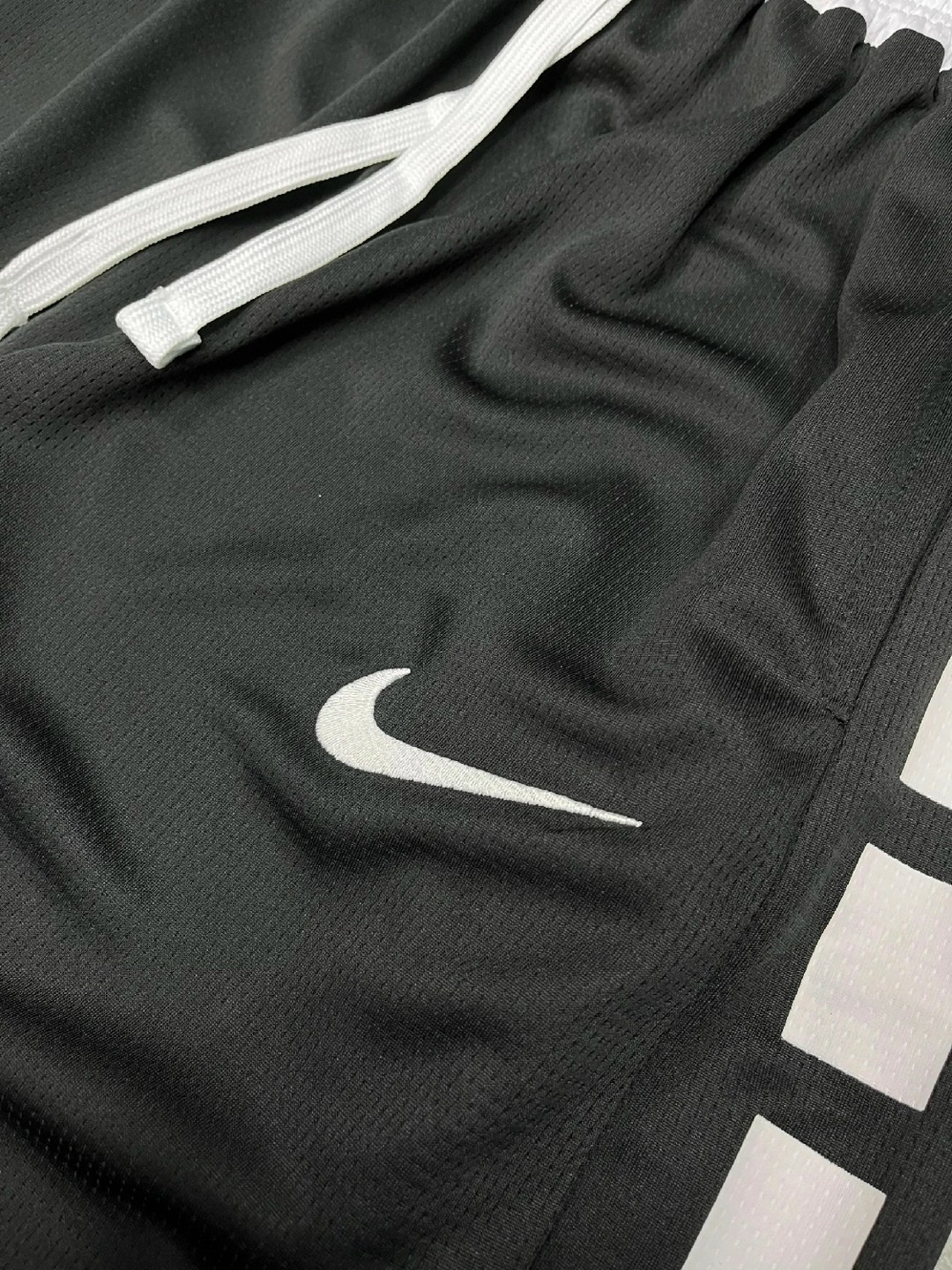 спортивные шорты,баскетбольные шорты,шорты мужские nike,мужские спортивные шорты,мужские спортивные шорты nike