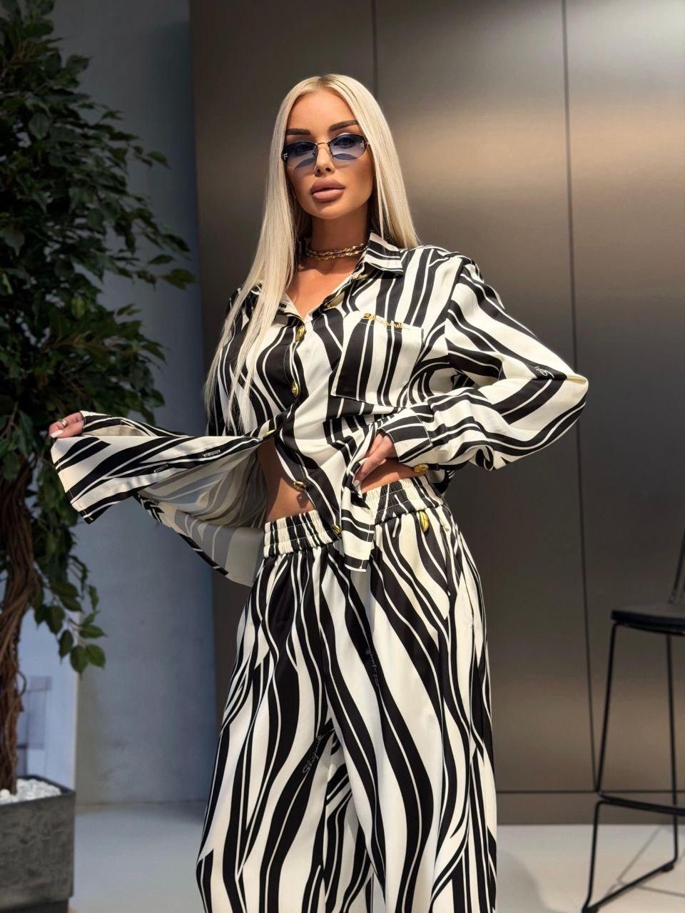 брючный костюм,брючный костюм женский,женский брючный костюм с принтом,костюм с принтом зебра,костюм с принтом