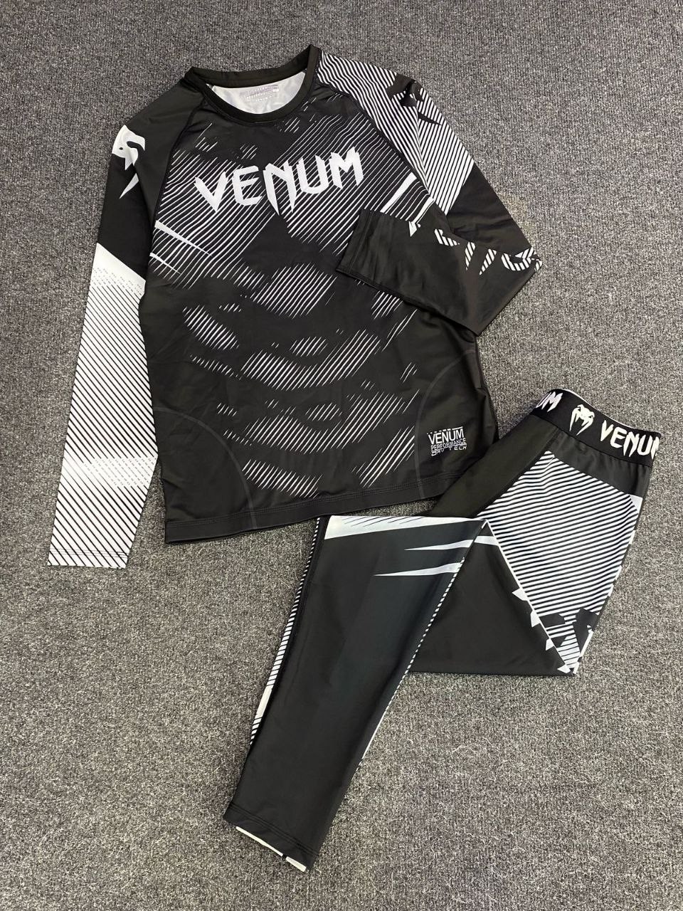 спортивные костюмы для мужчин,костюм venum комплект рашгард и тайтсы,комплект venum,мужские костюмы спортивные,костюм venum