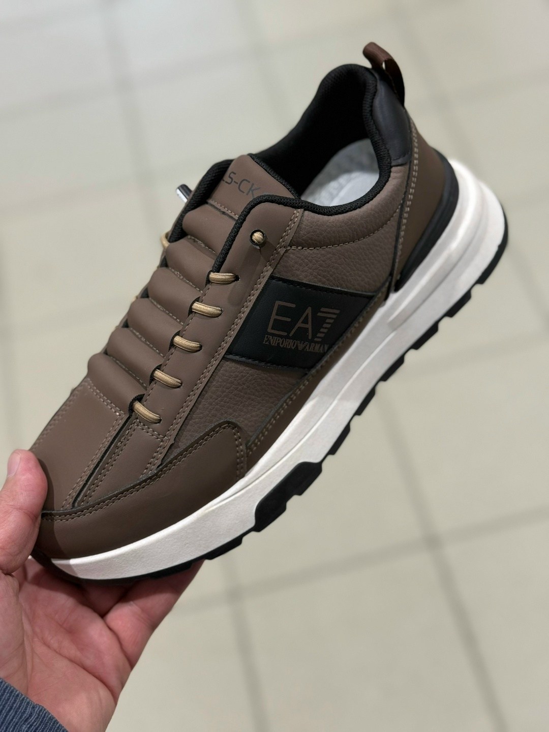 ,мужские кроссовки,кроссовки для мужчин,кроссовка мужской,кроссовка