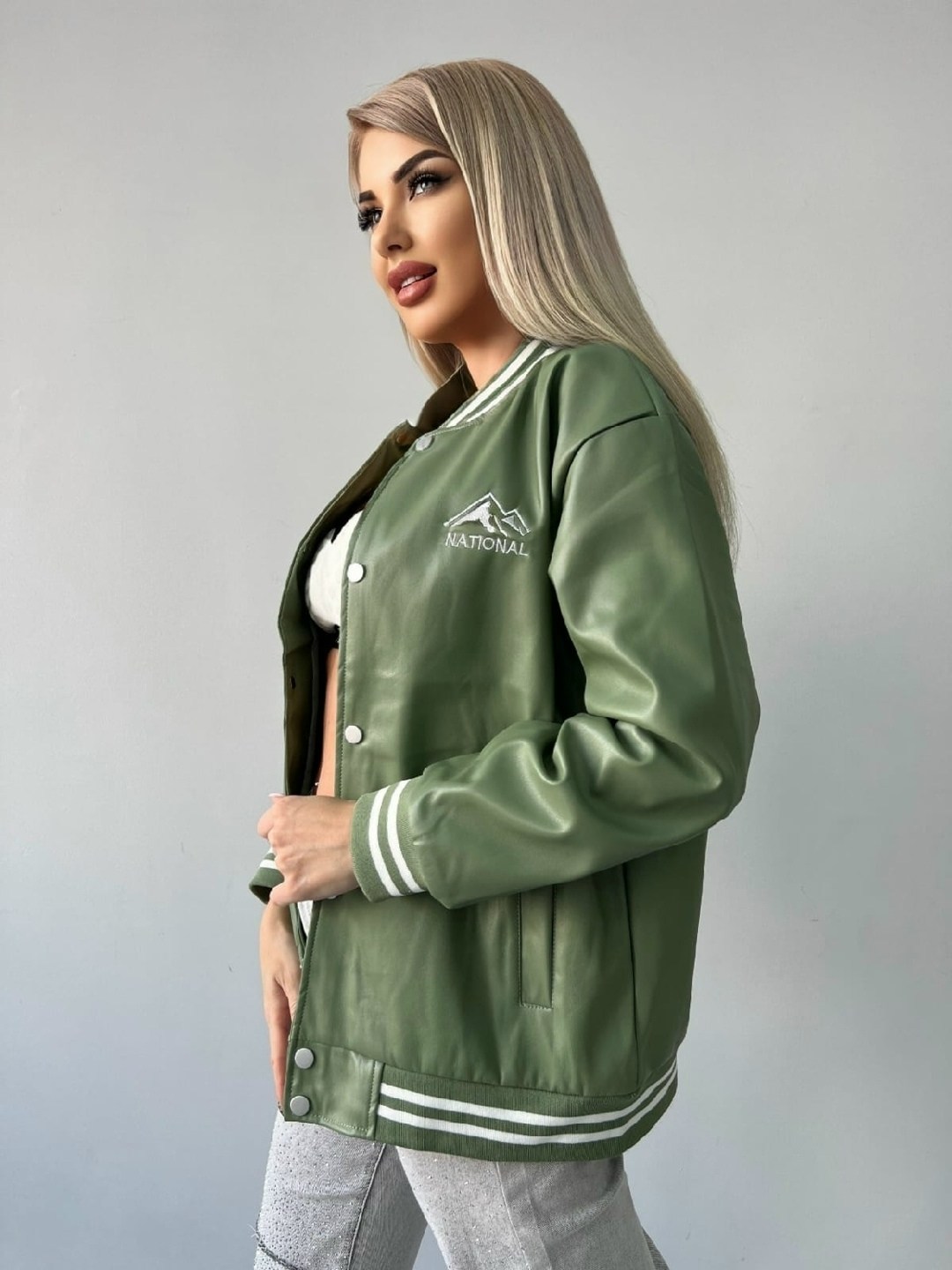 куртка бомбер,женская куртка бомбер,женская куртка,бомбер кофта,кожаная куртка бомбер