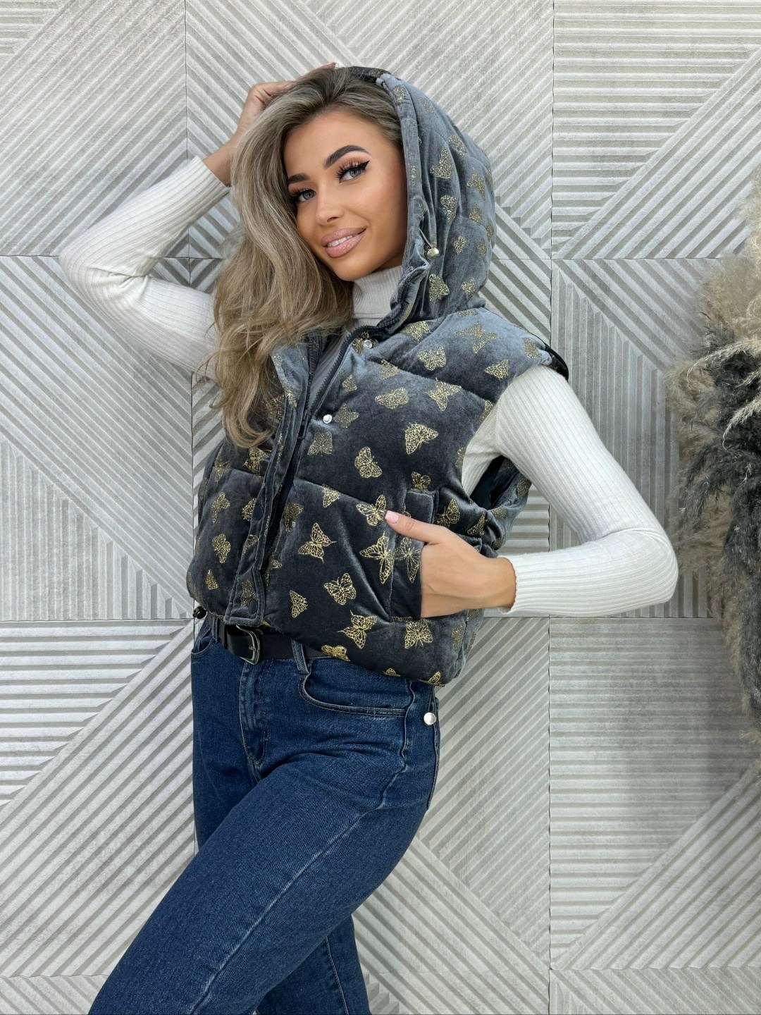 жилет женский двухсторонний,демисезонная жилетка,теплый жилет,жилет женский,жилетка короткая утепленная