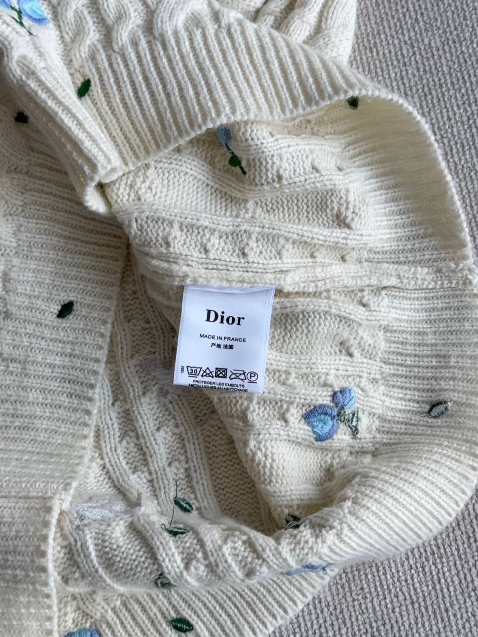 свитер с вышивкой,вязаные свитера,вязаная кофта,свитер,вязаные свитера женские