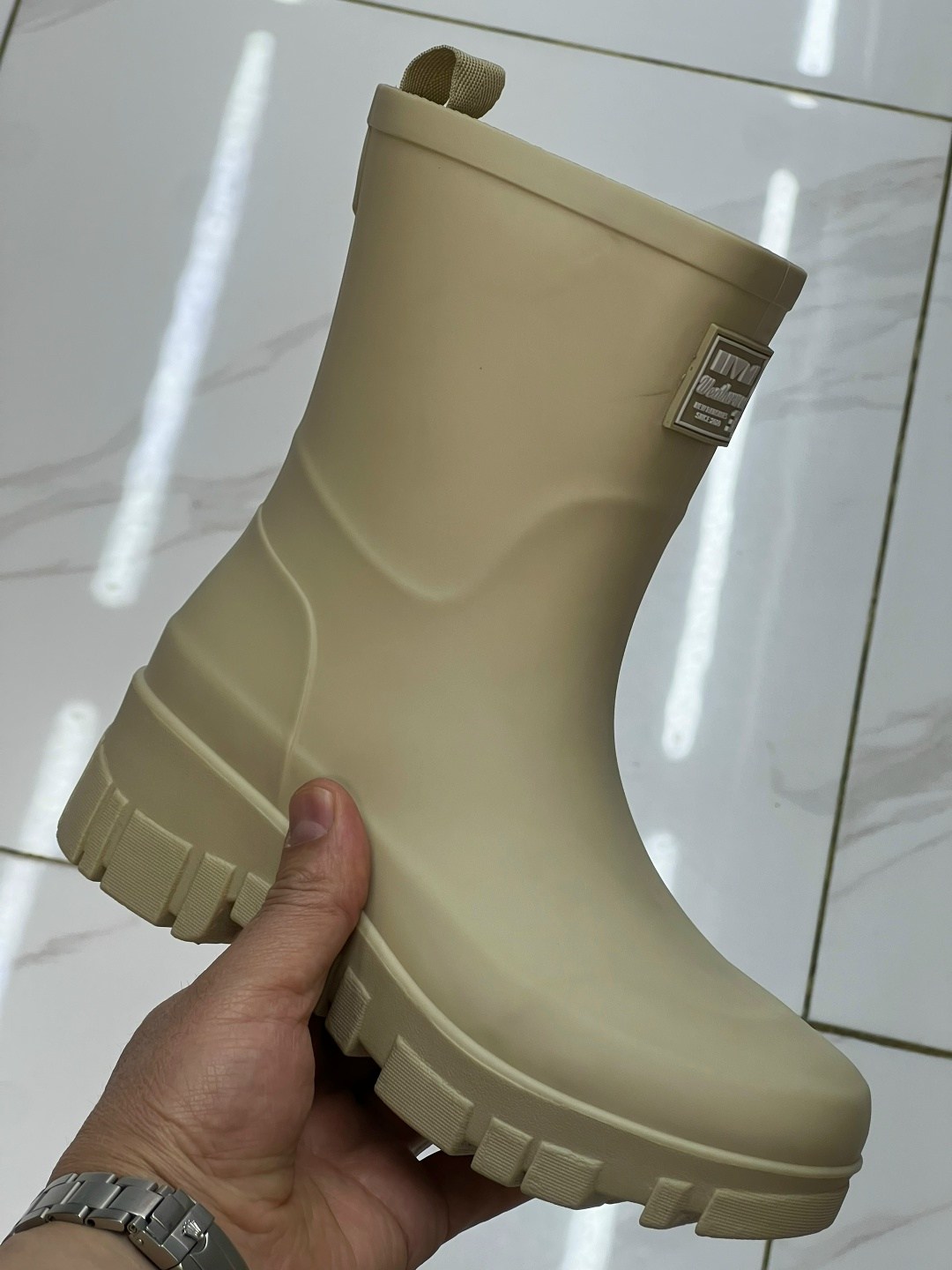 сапоги резиновые,,женские резиновые сапоги,резиновые сапоги женские водонепроницаемые,резиновые полусапоги