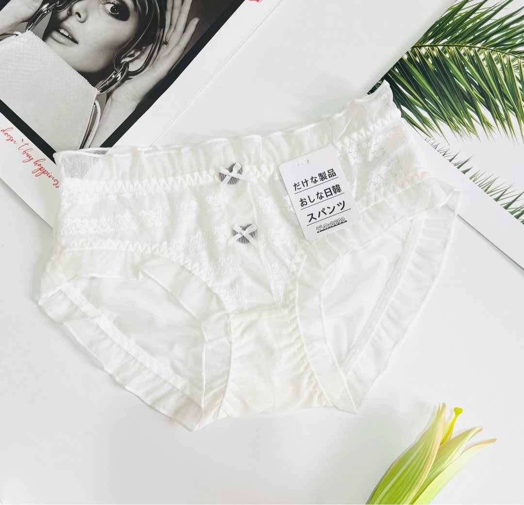 парное нижнее белье,хлопковое нижнее белье,трусики женские кружевные,трусики с оборками,кружевное нижнее белье