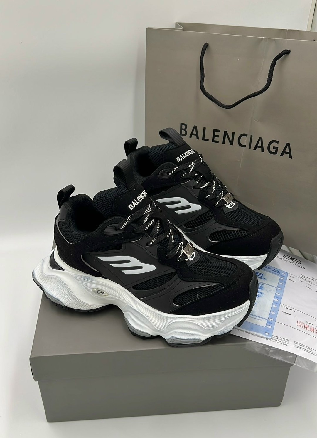 женские кроссовки balenciaga,кроссовки balenciaga,кроссовки balenciaga triple s,balenciaga кроссовки черные,balenciaga реплика кроссовки мужские 44