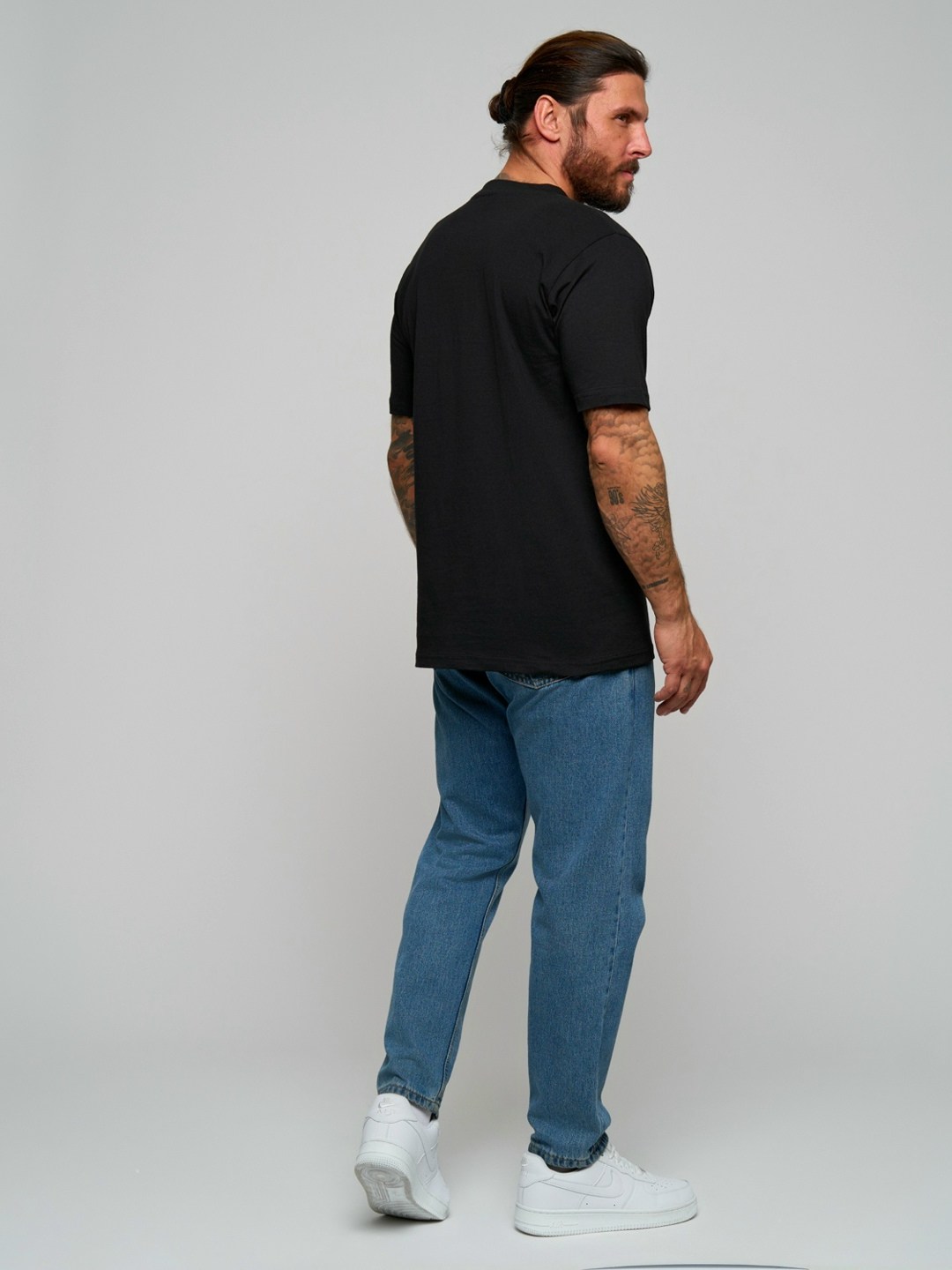 женская базовая футболка,модели футболок,футболки женская,футболка,горловина футболки