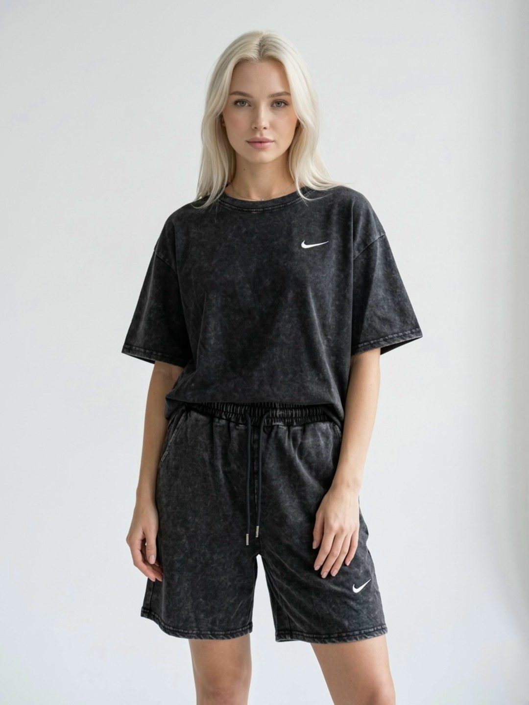 модная одежда,женские костюмы,футболки оверсайз,серая футболка оверсайз