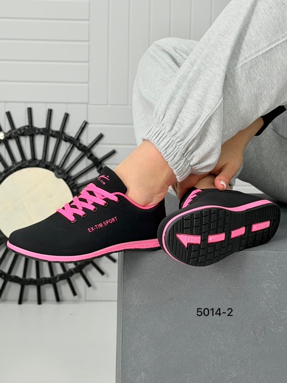 ,черно розовые кроссовки женские,кроссовки женскиe,кроссовки для женщин,спортивная