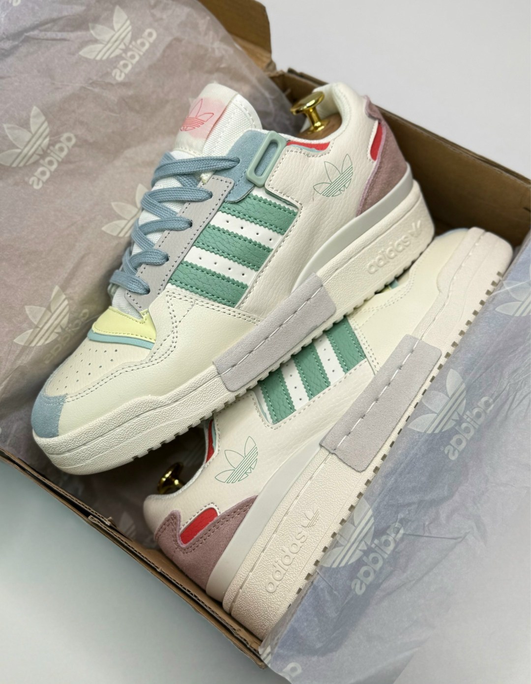 кроссовки adidas,кроссовки женские adidas,кроссовки,кроссовки адидас,адидас люкс кроссовки