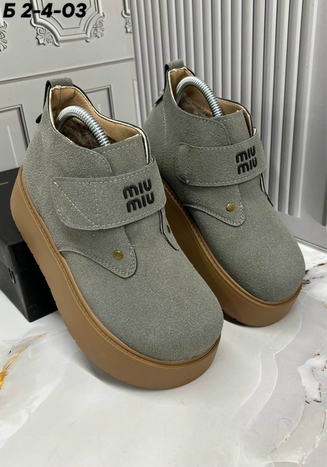 ботинки замшевые miu miu,,ботинки miu miu,ботинки женские зимние miu miu, женская