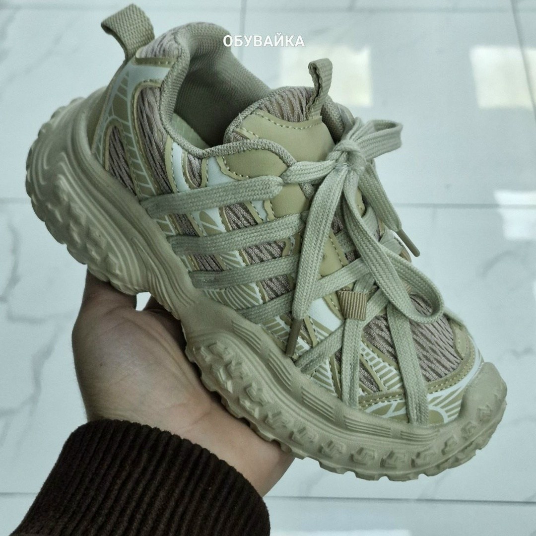 кроссовки,женские кроссовки,массивные кроссовки,черные кроссовки,модные кроссовки