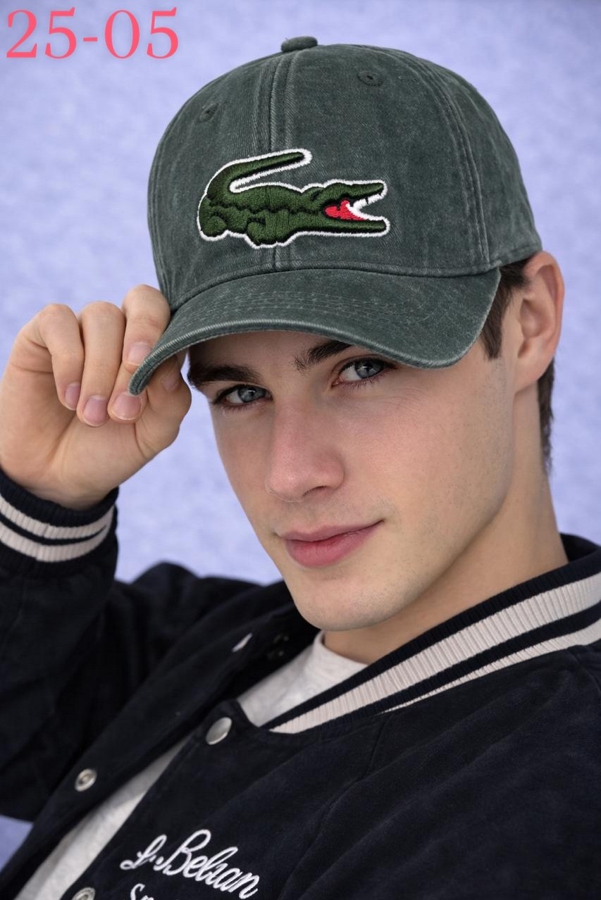 мужчина,стильная бейсболка,кепки мужские,базовые бейсболки,стильная кепка
