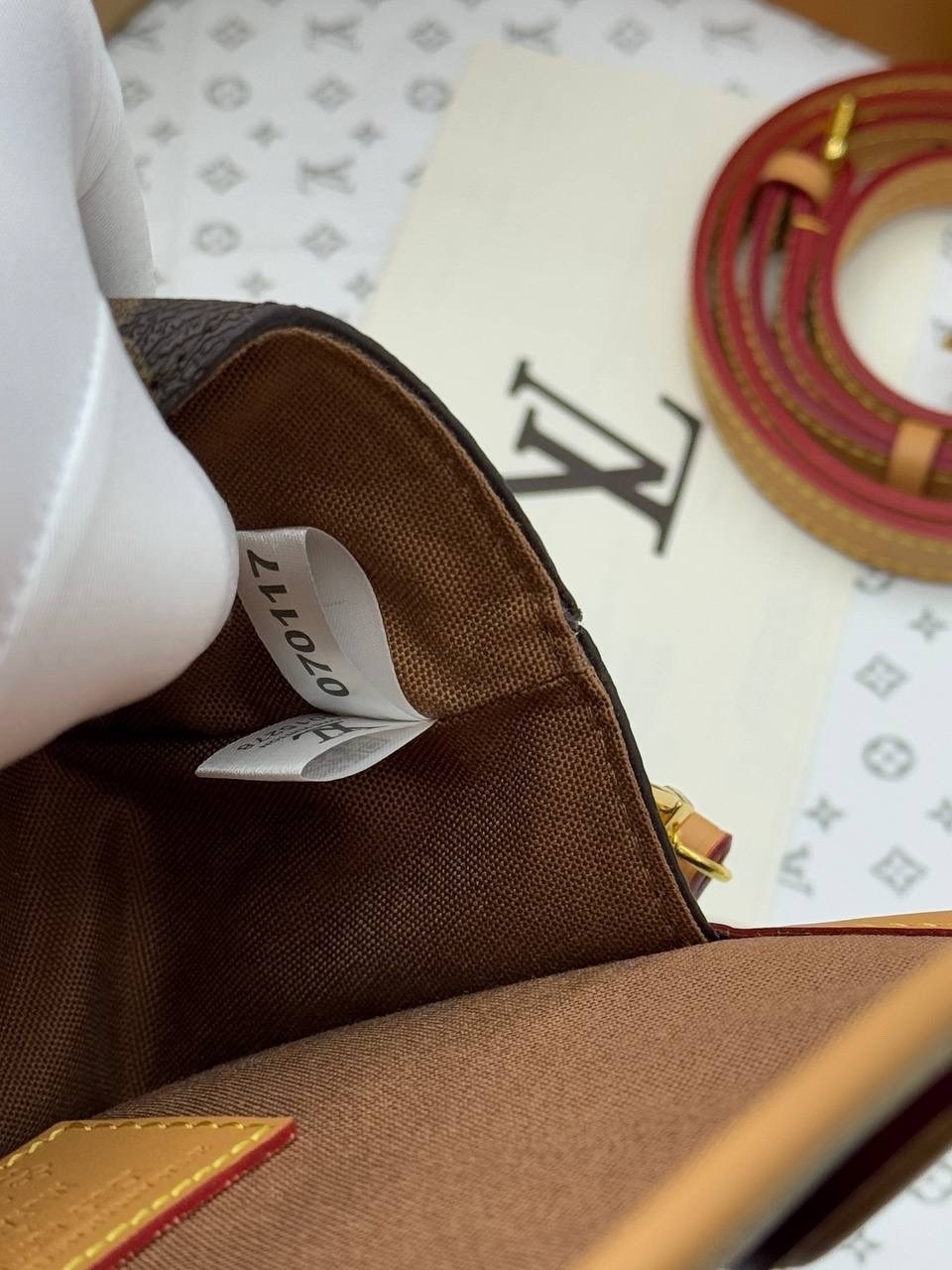 сумкa louis vuitton,louis vuitton сумка женская,louis vuitton сумка на плечо,сумочка луи виттон,сумка луи виттон