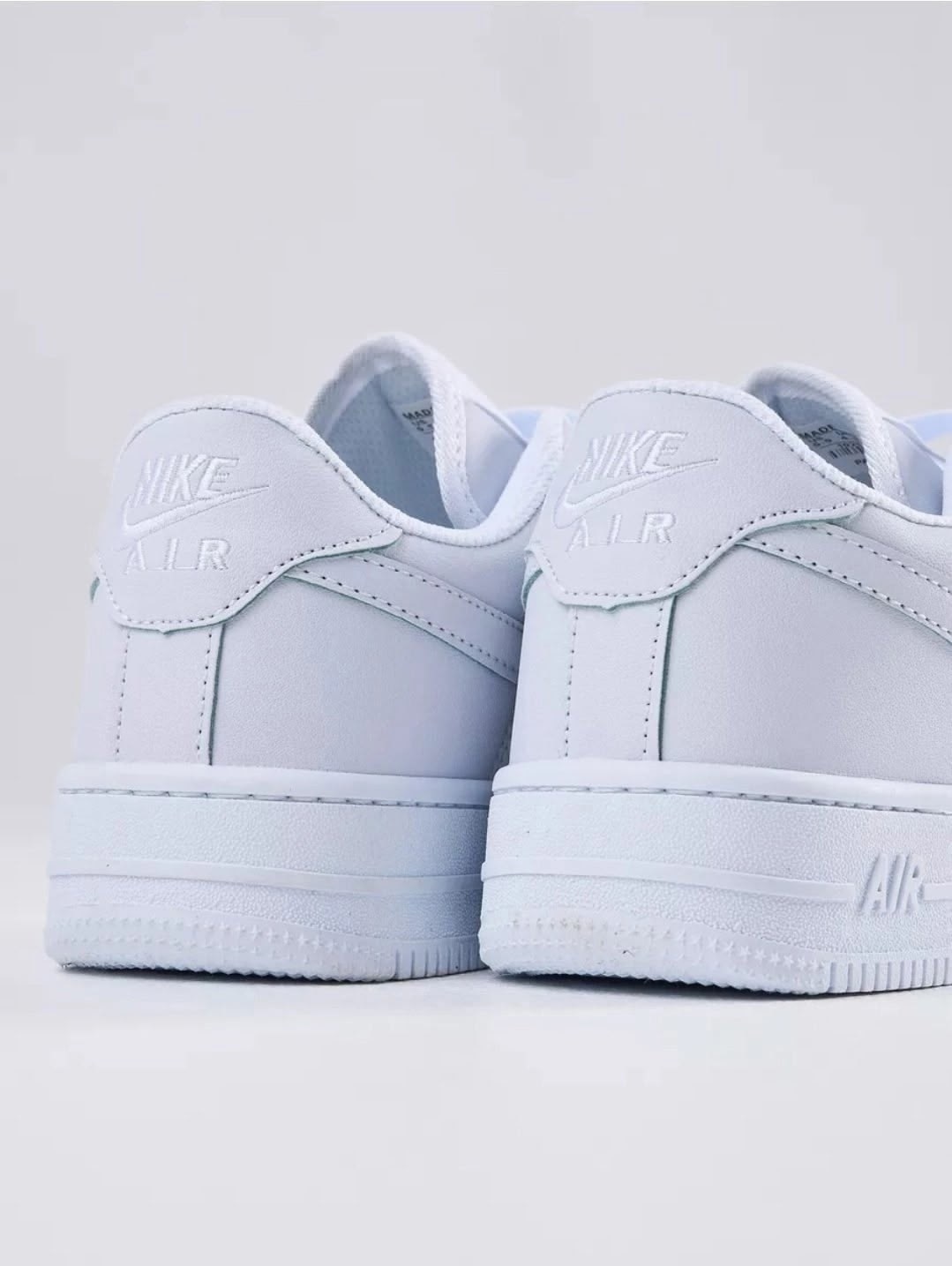 стильные кроссовки белые найк женские 2026,кроссовки air force 1 кеды,кроссовки женские nike air force 1,кроссовки,кроссовки найк серо белые форс