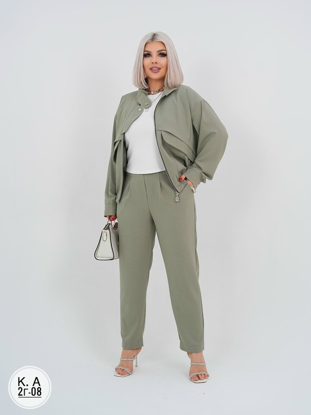 повседневный костюм,женские костюмы,женские костюмы больших размеров,костюм,костюм спорт