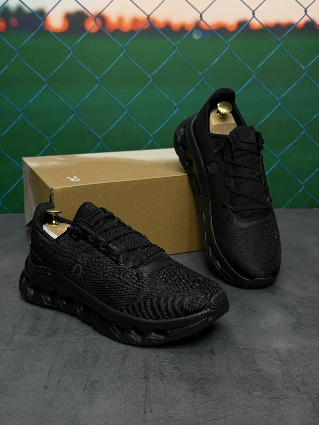 кроссовки,черные кроссовки,кроссовки cпортивные,мужские кроссовки,оригинальные кроссовки