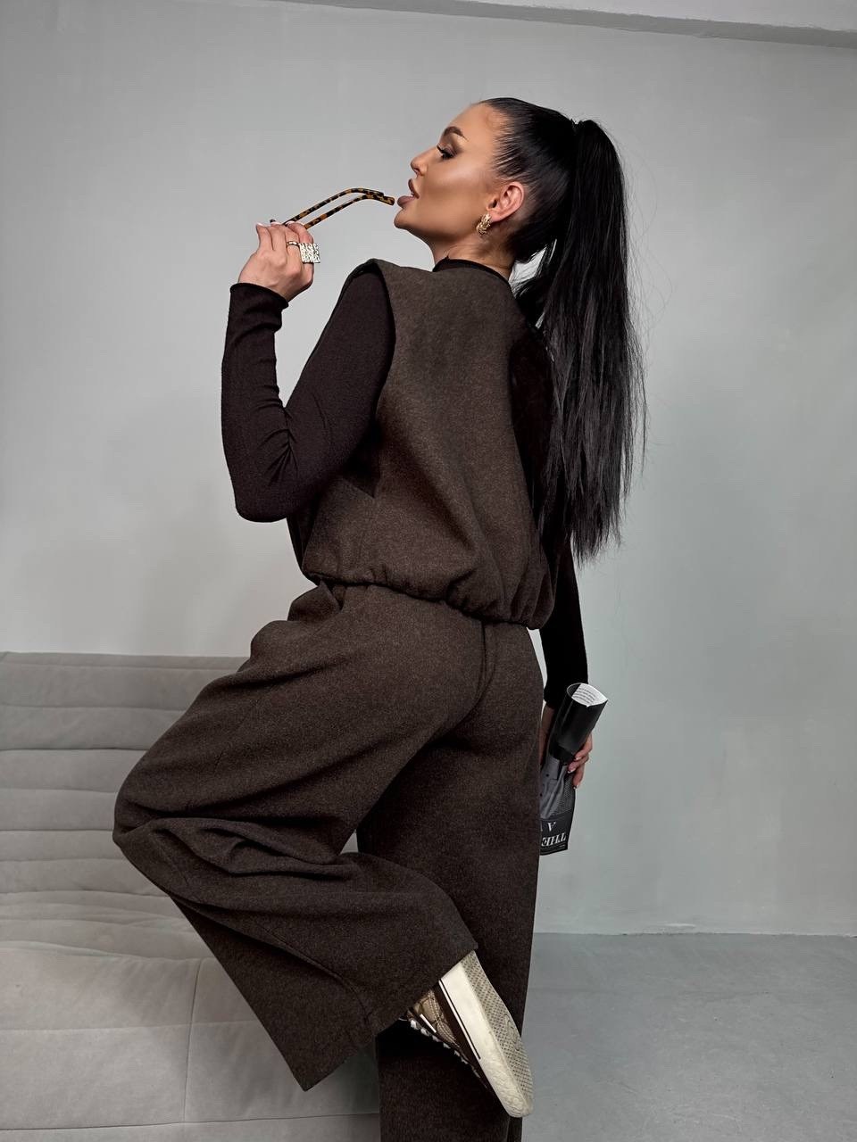 брючный костюм,костюм с брюками,женские костюмы брючные,брючный костюм с жилетом,костюм брючный палаццо