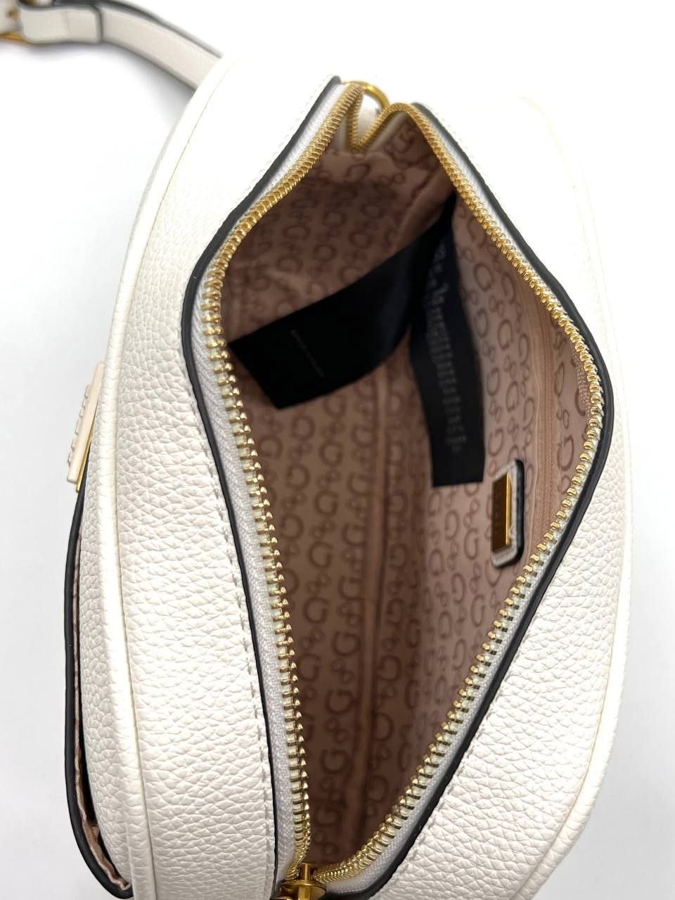 сумка guess белый,сумка через плечо guess,сумка через плечо guess meridian,сумка кросс боди guess,сумка guess