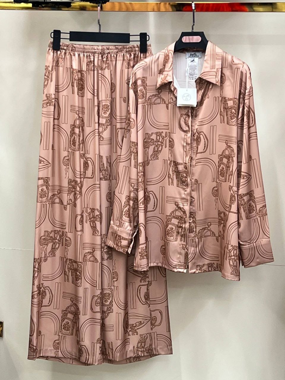 пижама женская,пижамные костюмы,женские костюмы,костюм с брюками,шелковый костюм