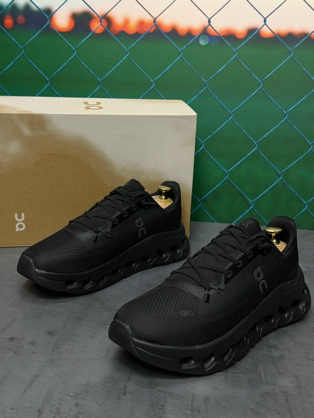 кроссовки,черные кроссовки,кроссовки cпортивные,мужские кроссовки,оригинальные кроссовки