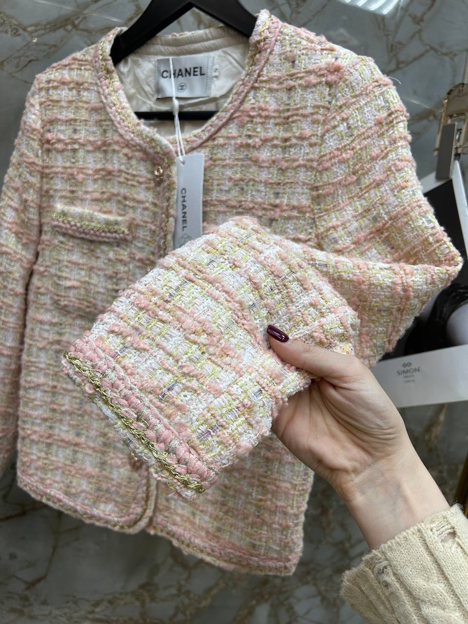 твидовый жакет chanel,твидовый жакет,женский твидовый костюм,твидовые костюмы,жакет chanel
