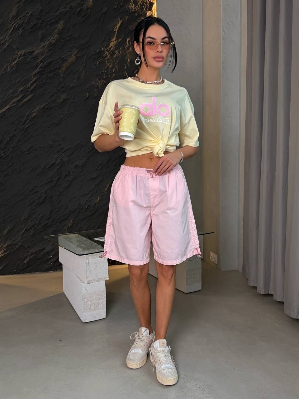 розовые шорты,шорты женские,футболки женская,повседневные шорты,шорты модные
