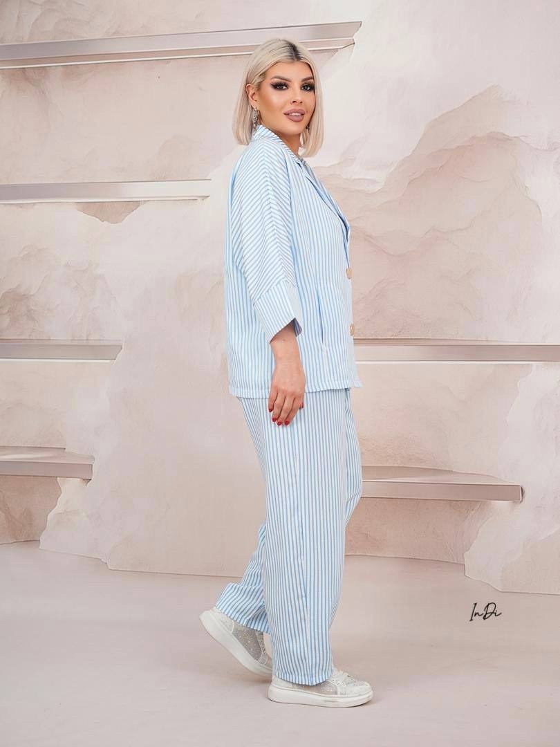 брючный костюм,костюм женский брючный,костюм брючный женский стильный,костюм брючный 720 светло-голубой vilena,брючный костюм в полоску