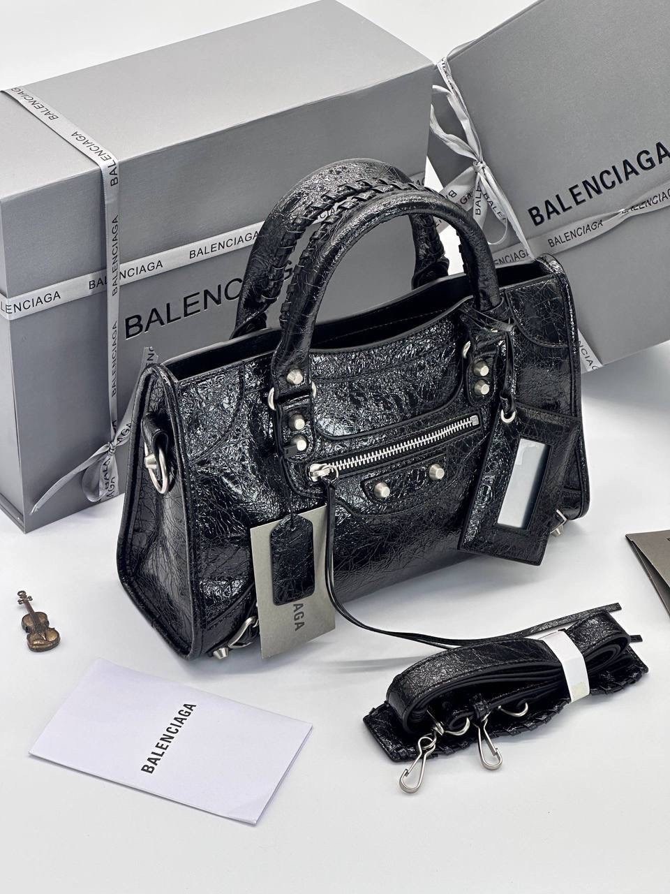 сумки balenciaga,сумка баленсиага классика,сумка balenciaga neo classic city,сумка balenciaga neo classic черный,женская сумка balenciaga classic черная