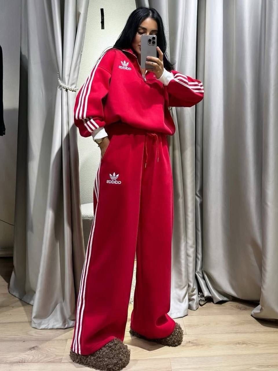 спортивный костюм adidas женский,стильный костюм с лампасами,костюм женский,спортивный костюм,костюм спортивный женский