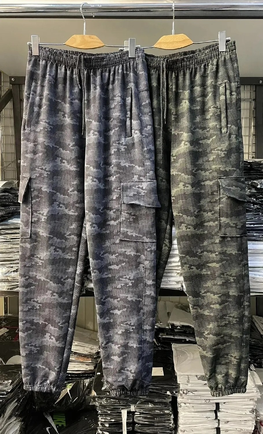 брюки джоггеры,штаны на флисе,штаны камуфляжные,джоггеры с карманами,штаны брюки