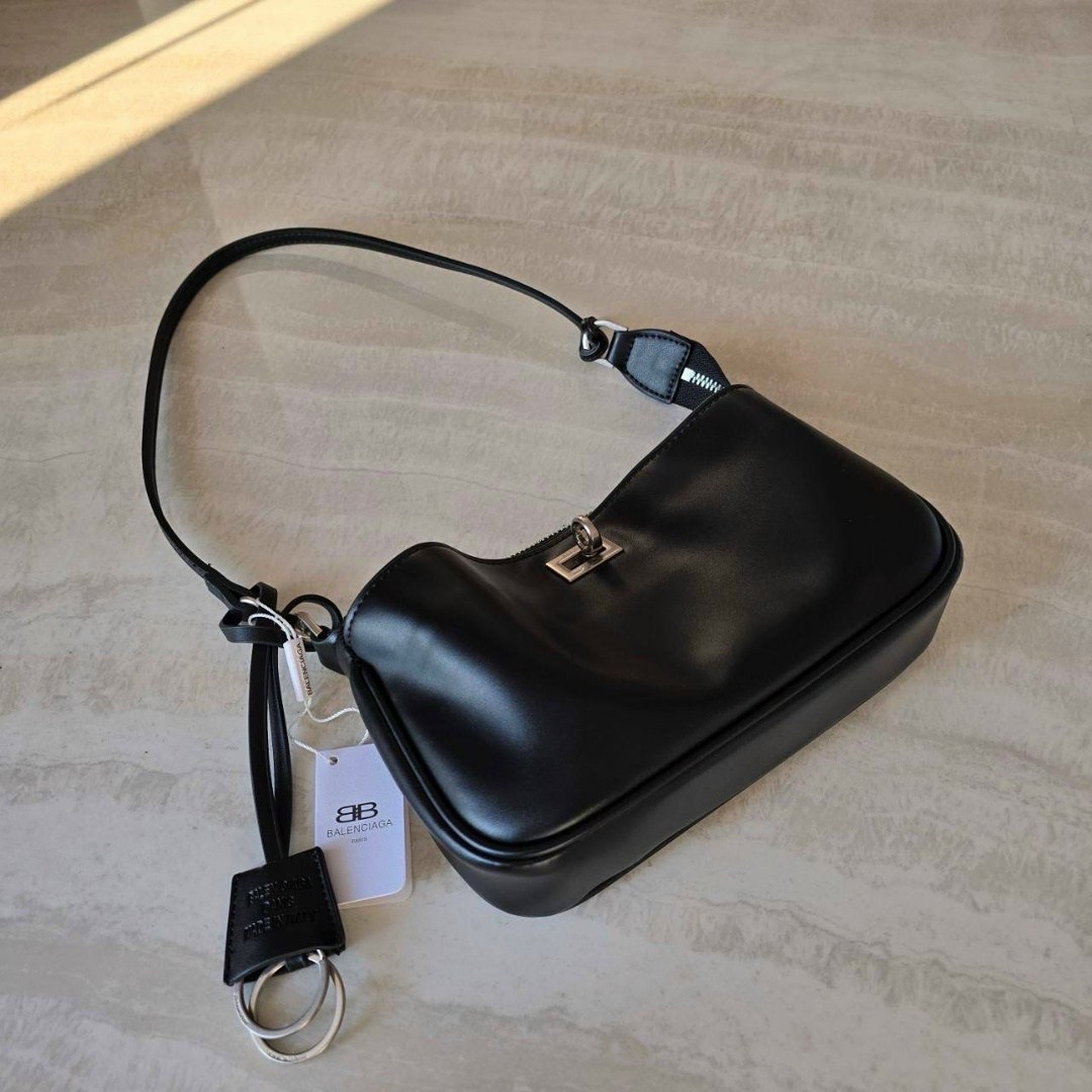 сумка женская в стиле balenciaga rodeo bag реплика,сумка,сумка женская,модные сумки,сумка женская balenciaga