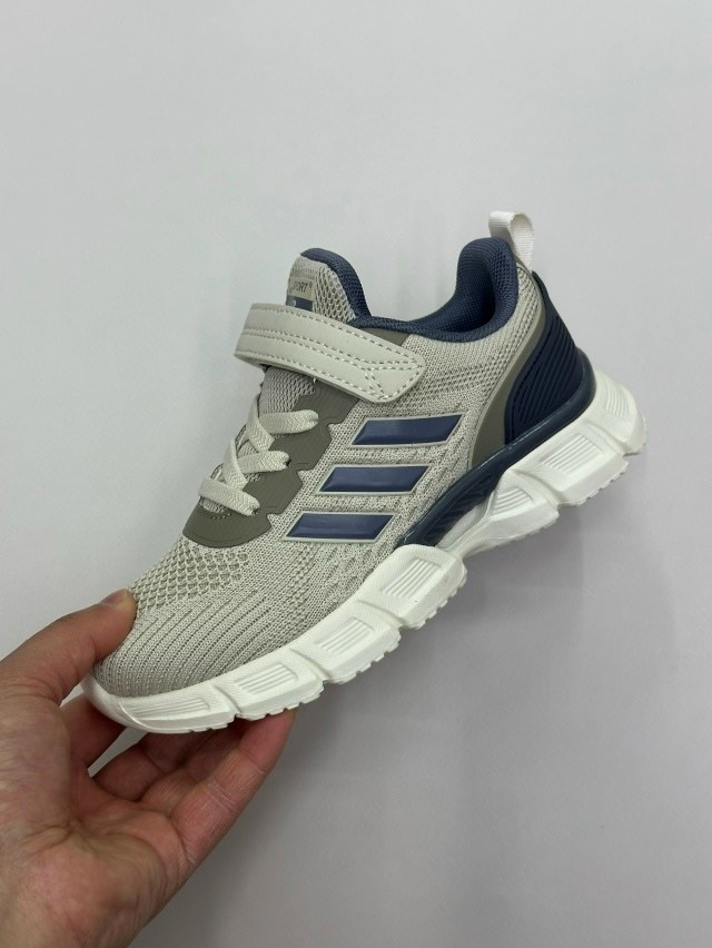 кроссовки,детские кроссовки,baas кроссовки,спортивная ,кроссовки закрытые