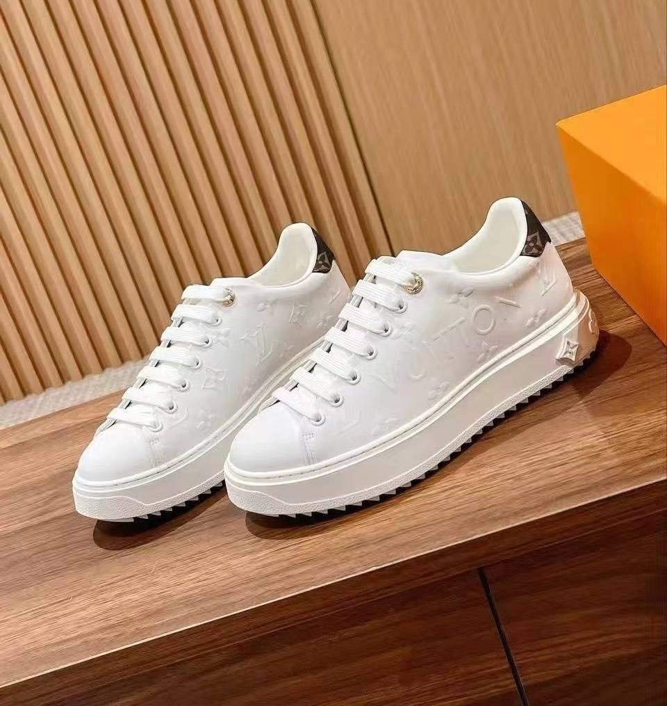 кроссовки женские louis vuitton,кеды луи виттон женские,кроссовки и кеды луи виттон,белые кеды луи виттон,женские кроссовки