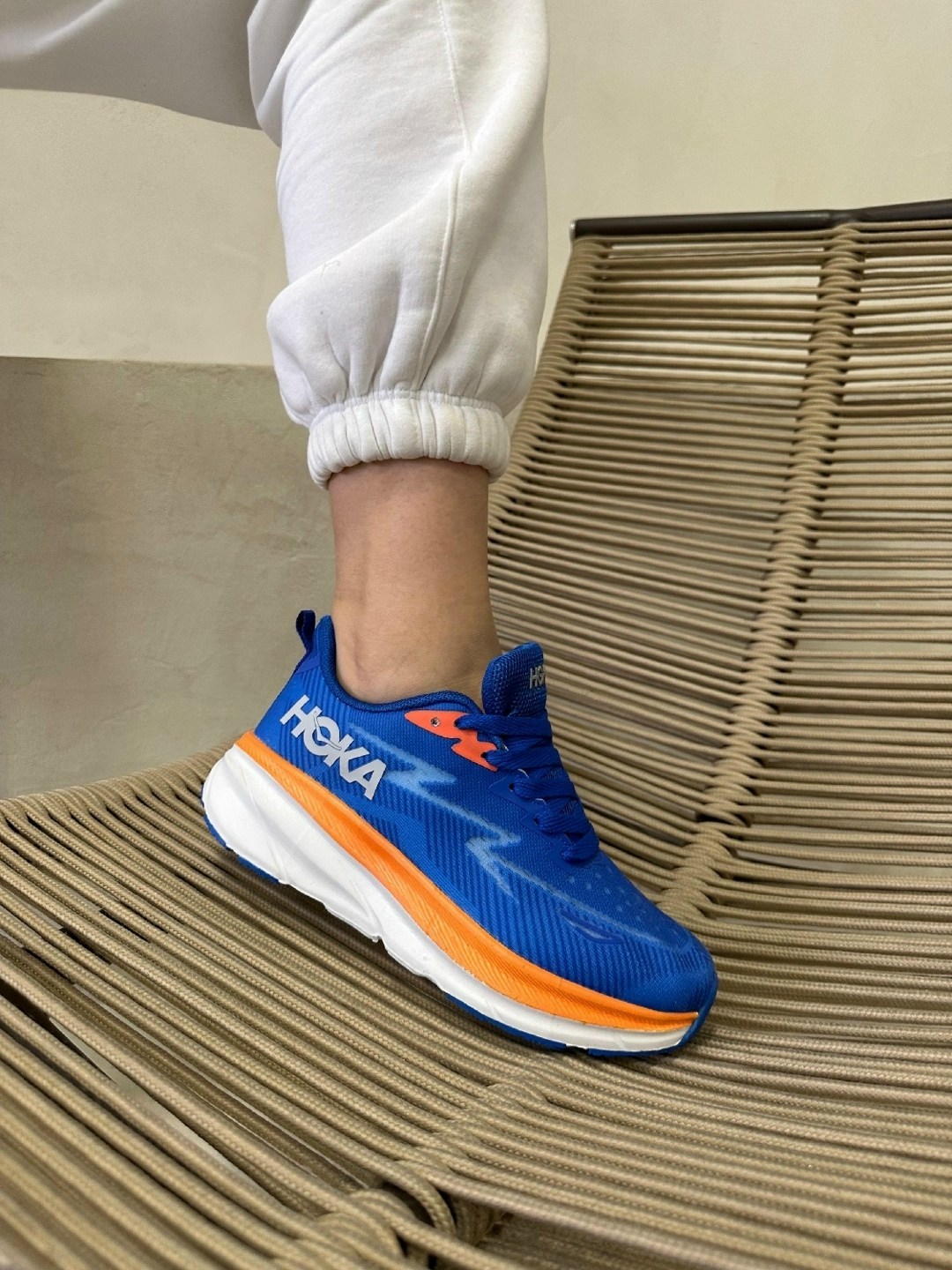 кроссовки hoka,кроссовки hoka one one,кроссовки беговые hoka,кроссовки,кроссовки hoka one
