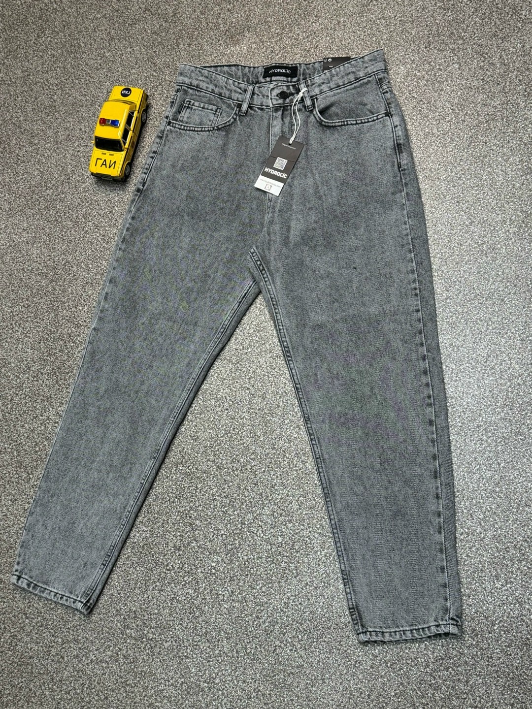 мужские джинсы,серые джинсы бананы,мужские джинсы бананы серые,джинсы бананы мужские,джинсы для мужчин