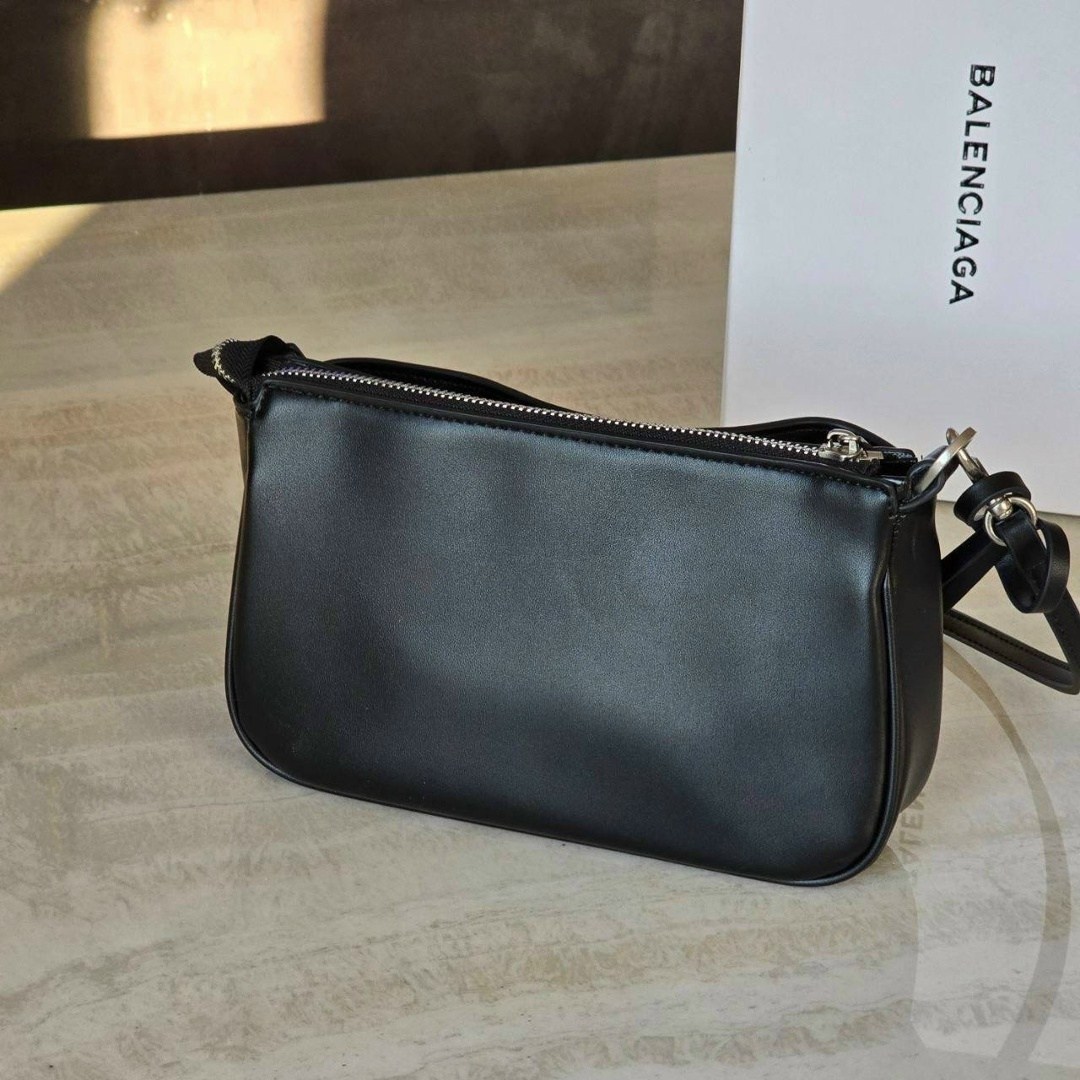 сумка женская в стиле balenciaga rodeo bag реплика,сумка,сумка женская,модные сумки,сумка женская balenciaga