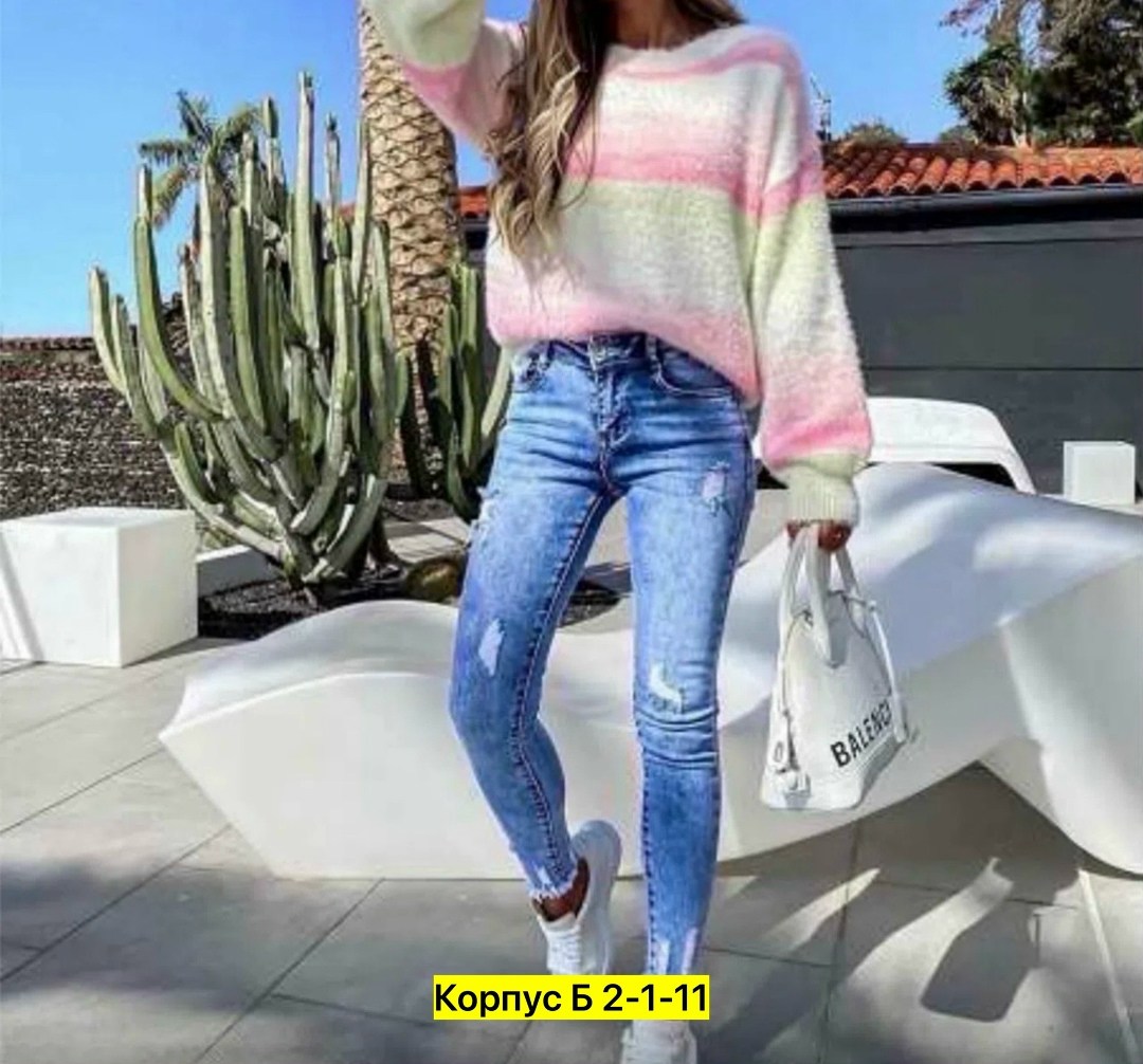 джинсы женские ,модные джинсы,женские джинсы,одежда джинсы,джинсы джинсы