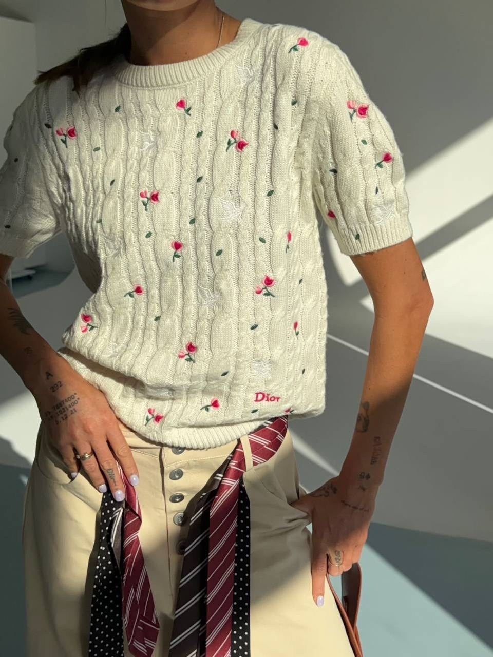 свитер с вышивкой,вязаные свитера,вязаная кофта,свитер,вязаные свитера женские