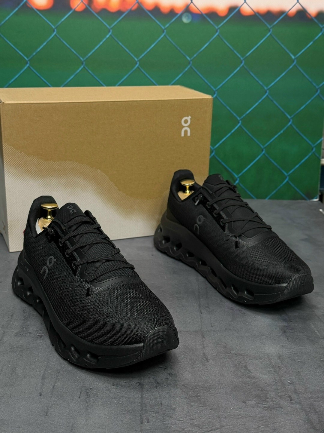 кроссовки,черные кроссовки,кроссовки cпортивные,мужские кроссовки,оригинальные кроссовки