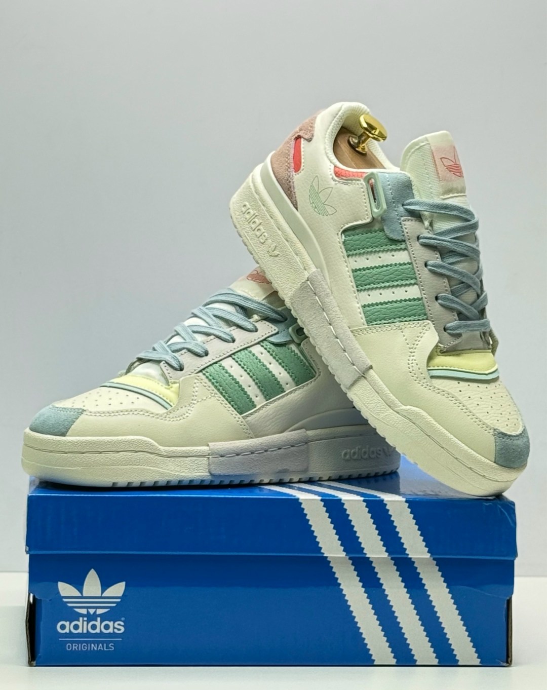 кроссовки adidas,кроссовки женские adidas,кроссовки,кроссовки адидас,адидас люкс кроссовки