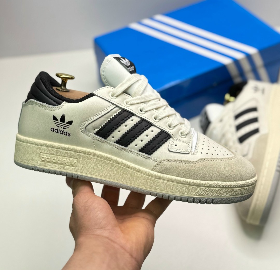 кроссовки adidas,,кроссовки мужские adidas,кроссовки мужские женские adidas,кроссовки женские adidas