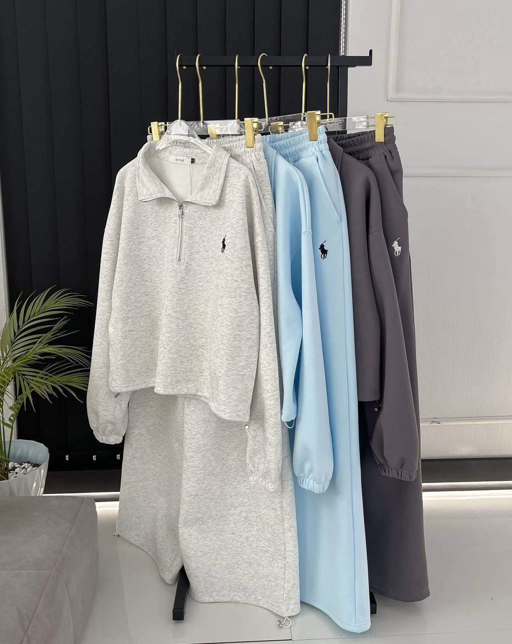 спортивные костюмы женские,костюм женский белый,спортивная одежда женская,спортивный костюм,кофта поло