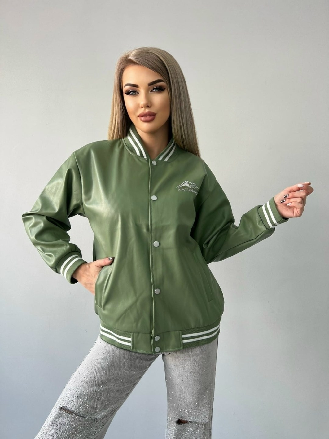 куртка бомбер,женская куртка бомбер,женская куртка,бомбер кофта,кожаная куртка бомбер