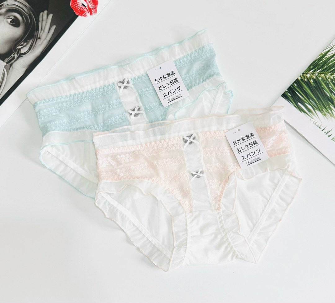 парное нижнее белье,хлопковое нижнее белье,трусики женские кружевные,трусики с оборками,кружевное нижнее белье