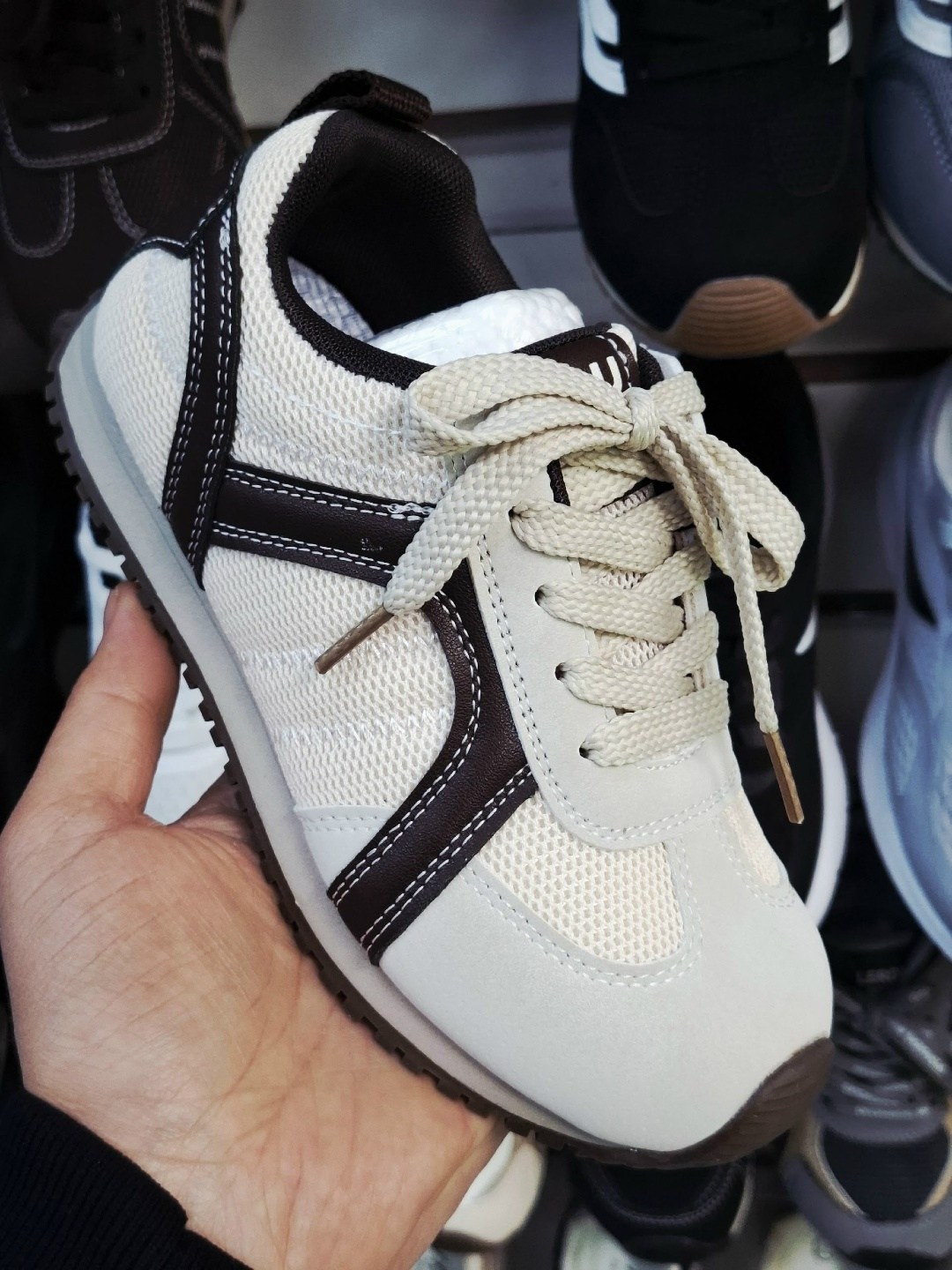 ,кроссовки мальчику,детские кроссовки,кроссовка,спортивная